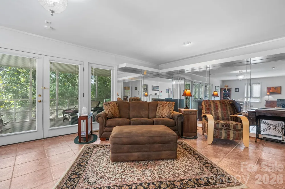219 West Park Drive Morganton, NC 28655