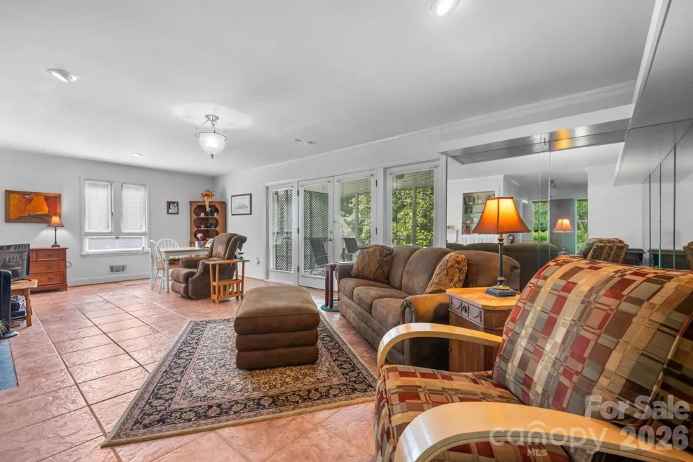 219 West Park Drive Morganton, NC 28655
