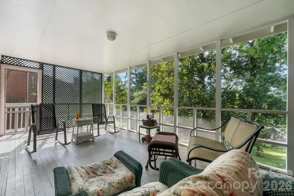 219 West Park Drive Morganton, NC 28655