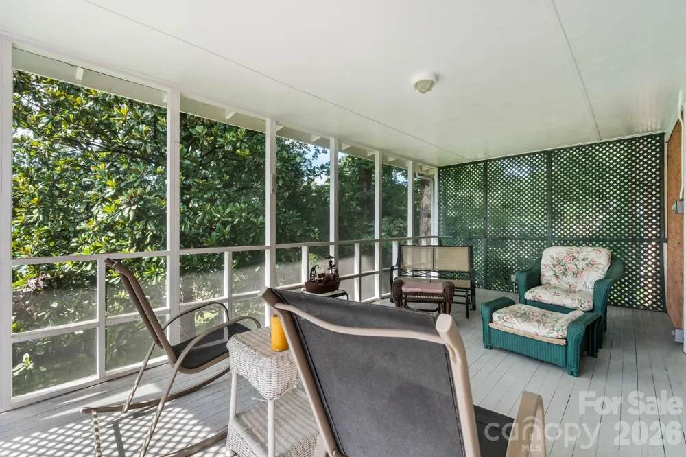 219 West Park Drive Morganton, NC 28655