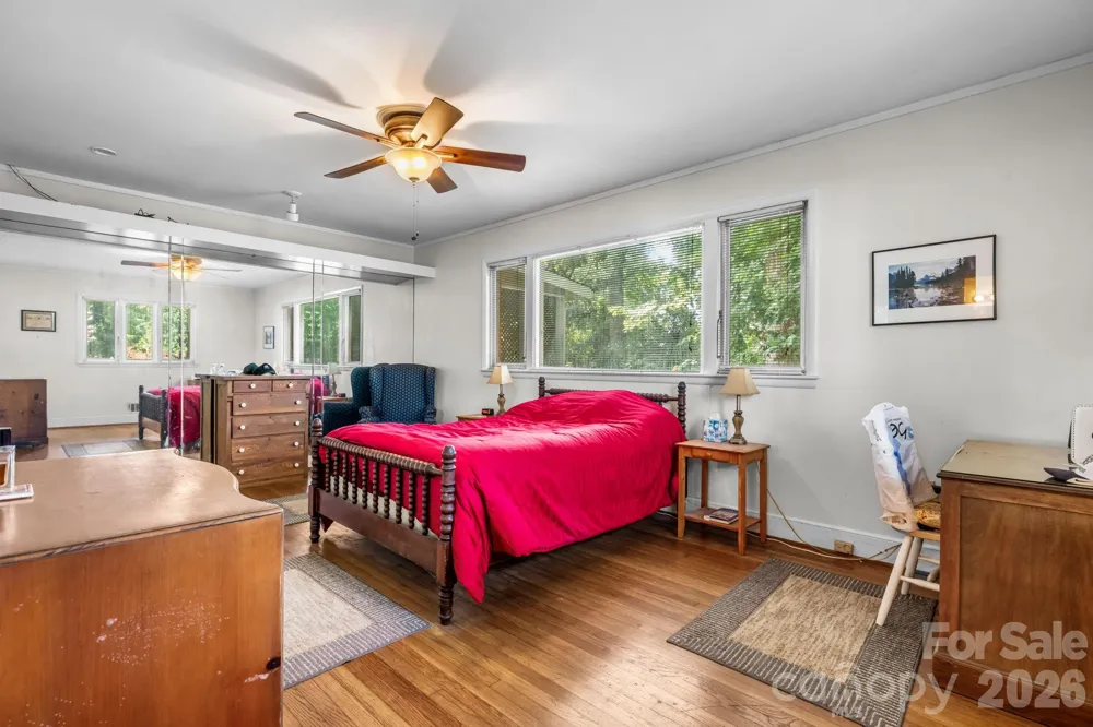 219 West Park Drive Morganton, NC 28655