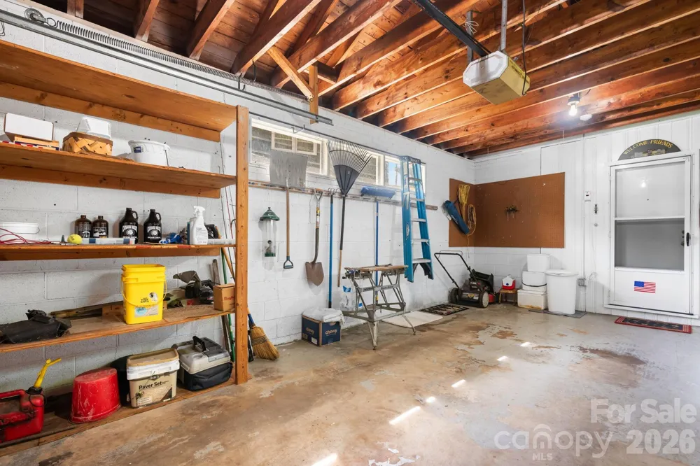 219 West Park Drive Morganton, NC 28655