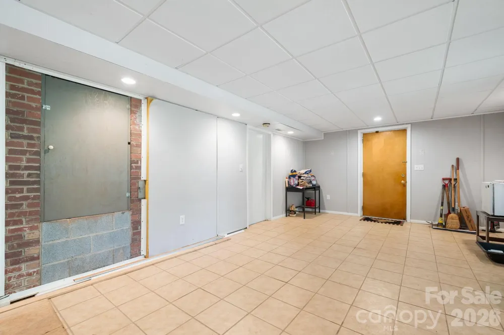 219 West Park Drive Morganton, NC 28655