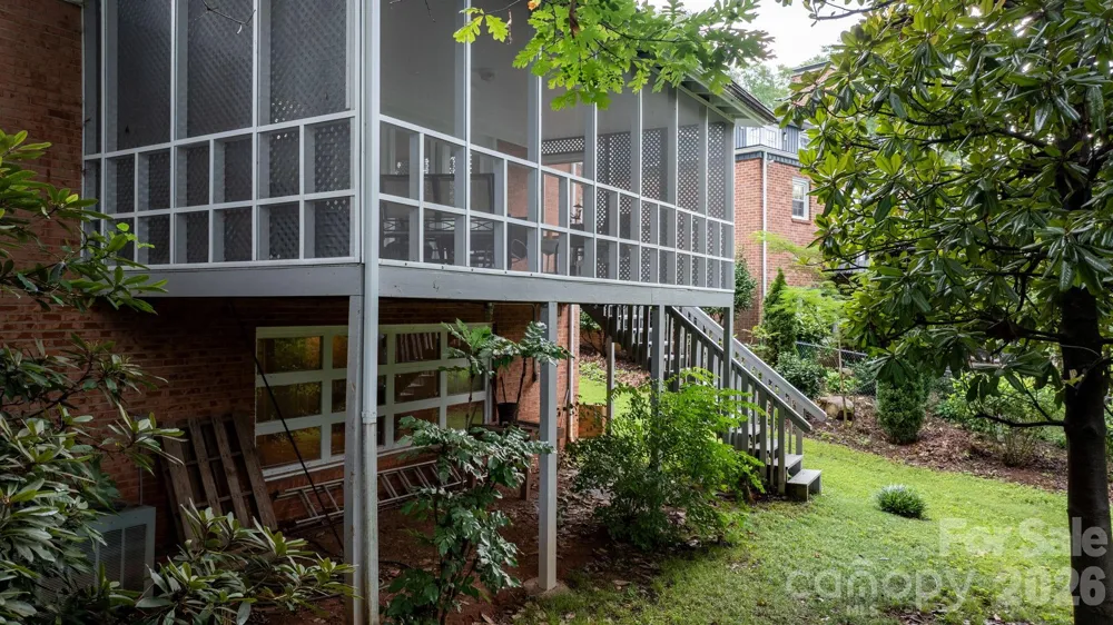 219 West Park Drive Morganton, NC 28655