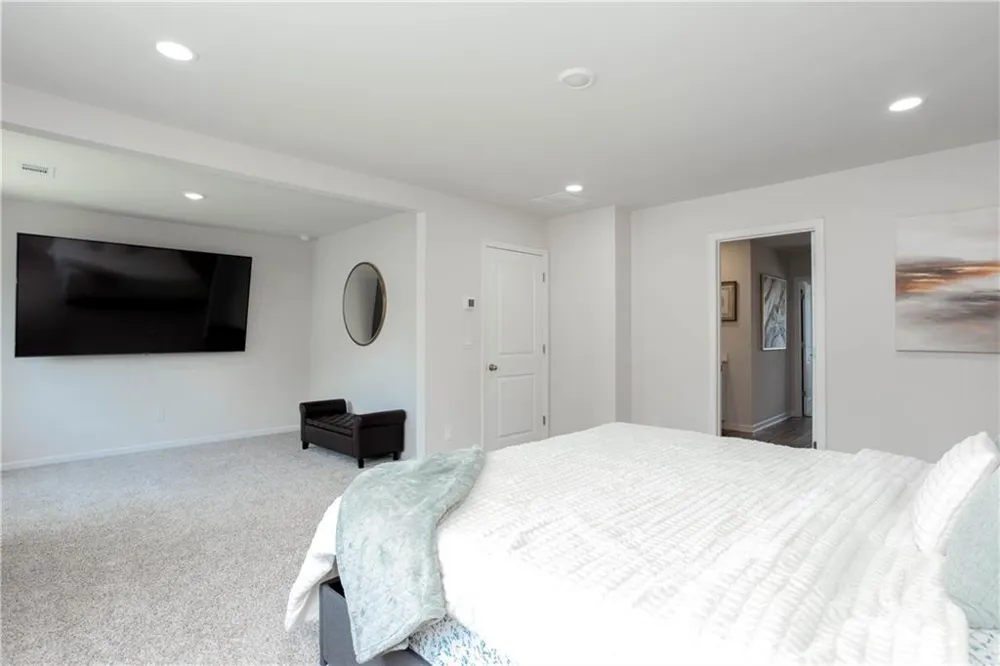 607 Runnel Drive Woodstock, GA 30188
