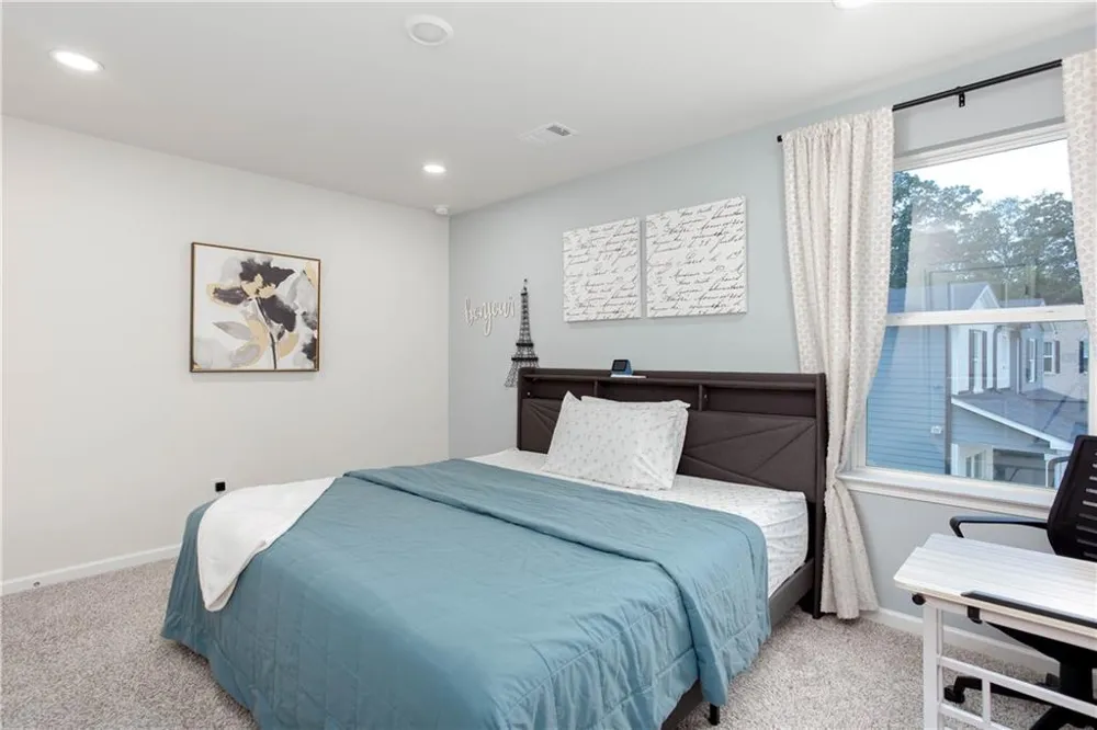 607 Runnel Drive Woodstock, GA 30188