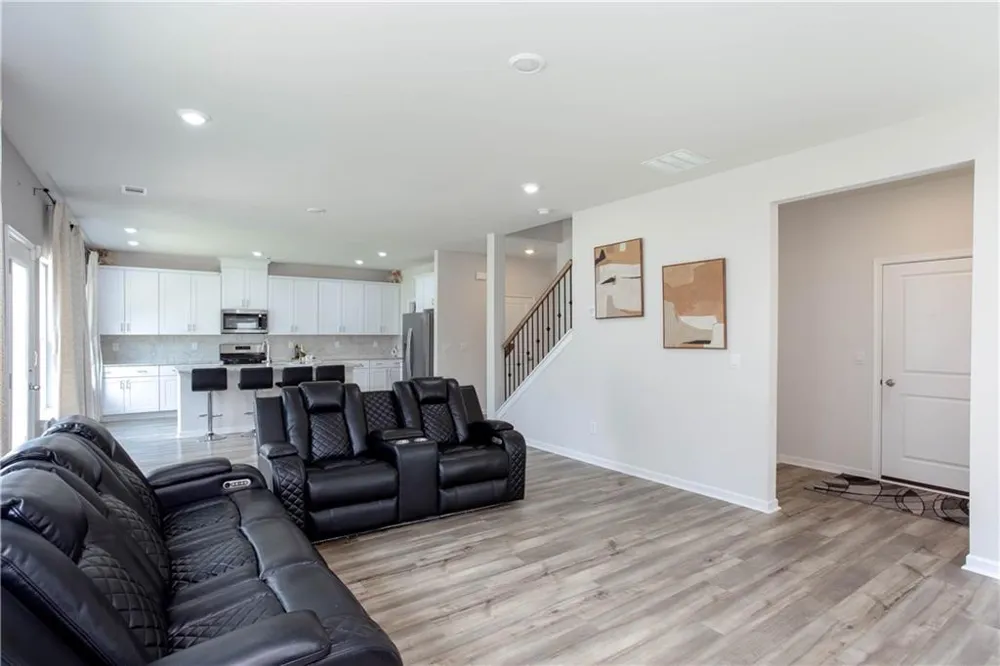 607 Runnel Drive Woodstock, GA 30188