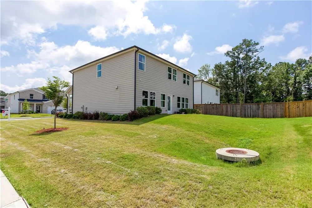 607 Runnel Drive Woodstock, GA 30188