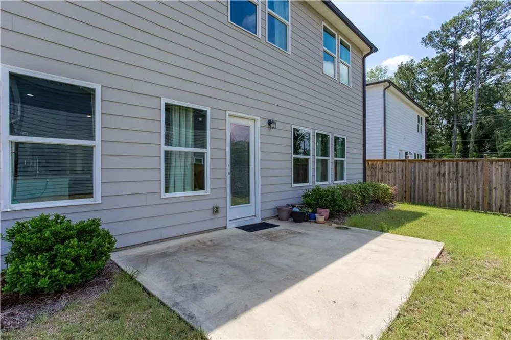 607 Runnel Drive Woodstock, GA 30188