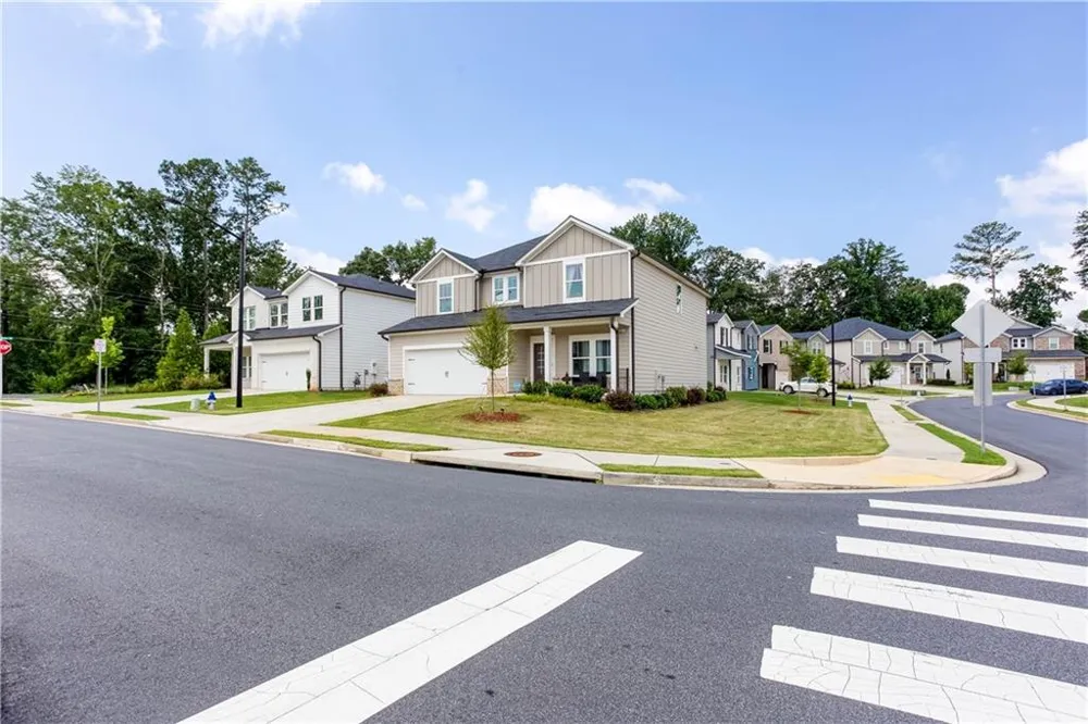 607 Runnel Drive Woodstock, GA 30188