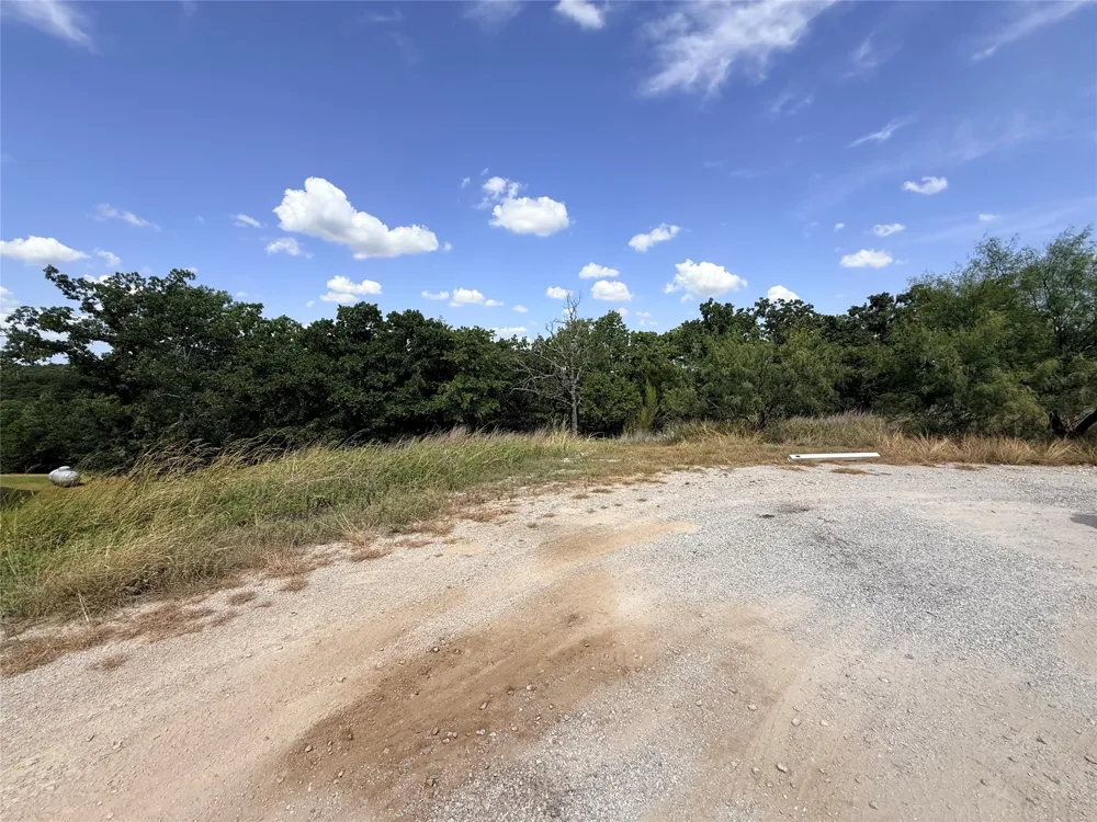411 Mountain View Court Sunset, TX 76270
