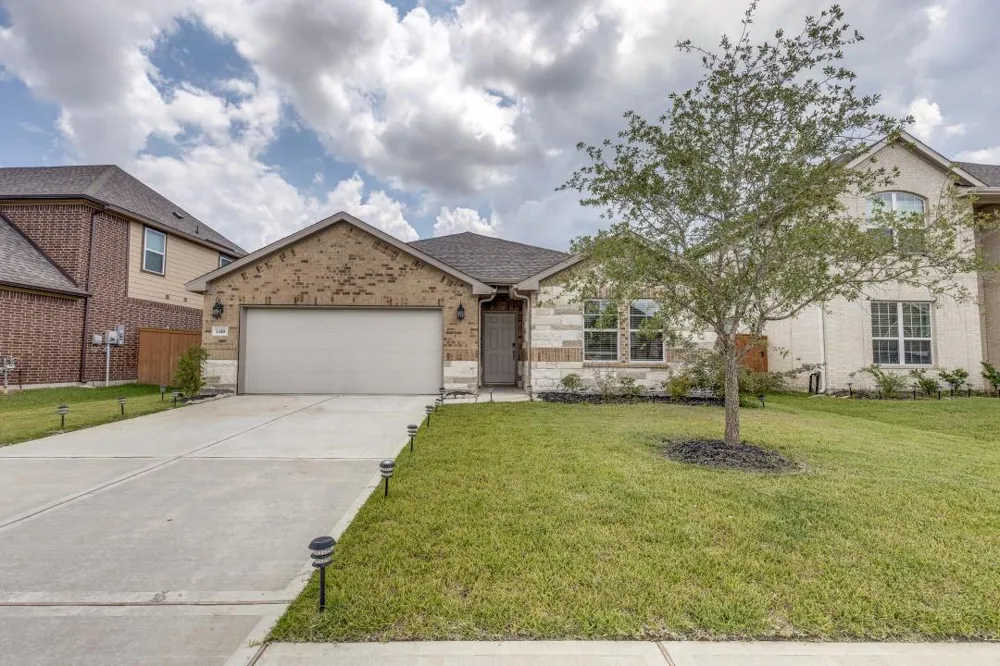 1318 Cascade Hills Drive Rosharon, TX 77583