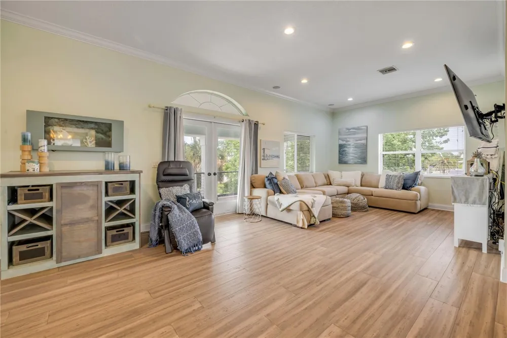 90 CUNNINGHAM DRIVE New Smyrna Beach, FL 32168