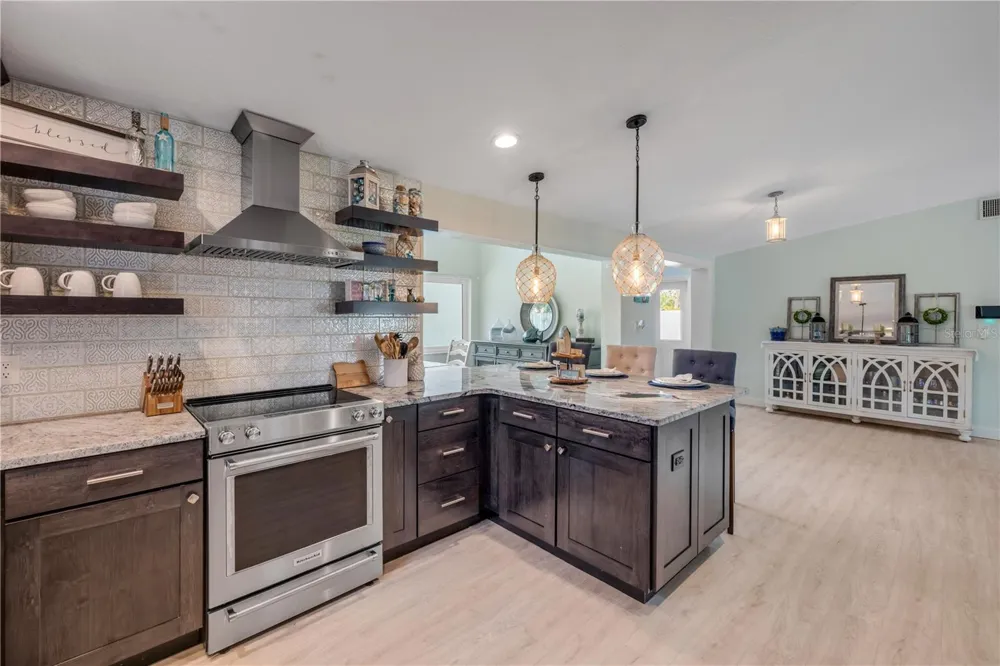 90 CUNNINGHAM DRIVE New Smyrna Beach, FL 32168