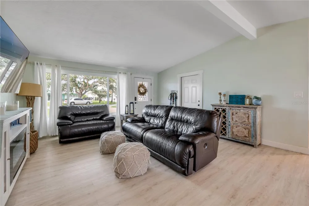 90 CUNNINGHAM DRIVE New Smyrna Beach, FL 32168