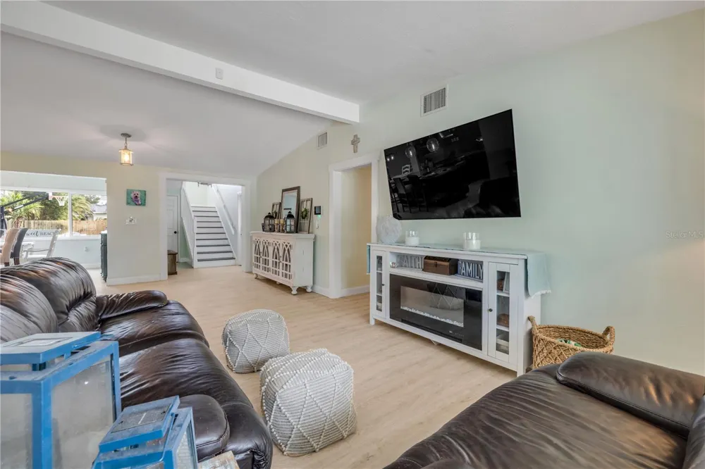 90 CUNNINGHAM DRIVE New Smyrna Beach, FL 32168
