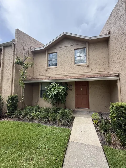 895 PARK LAKE CIRCLE #75