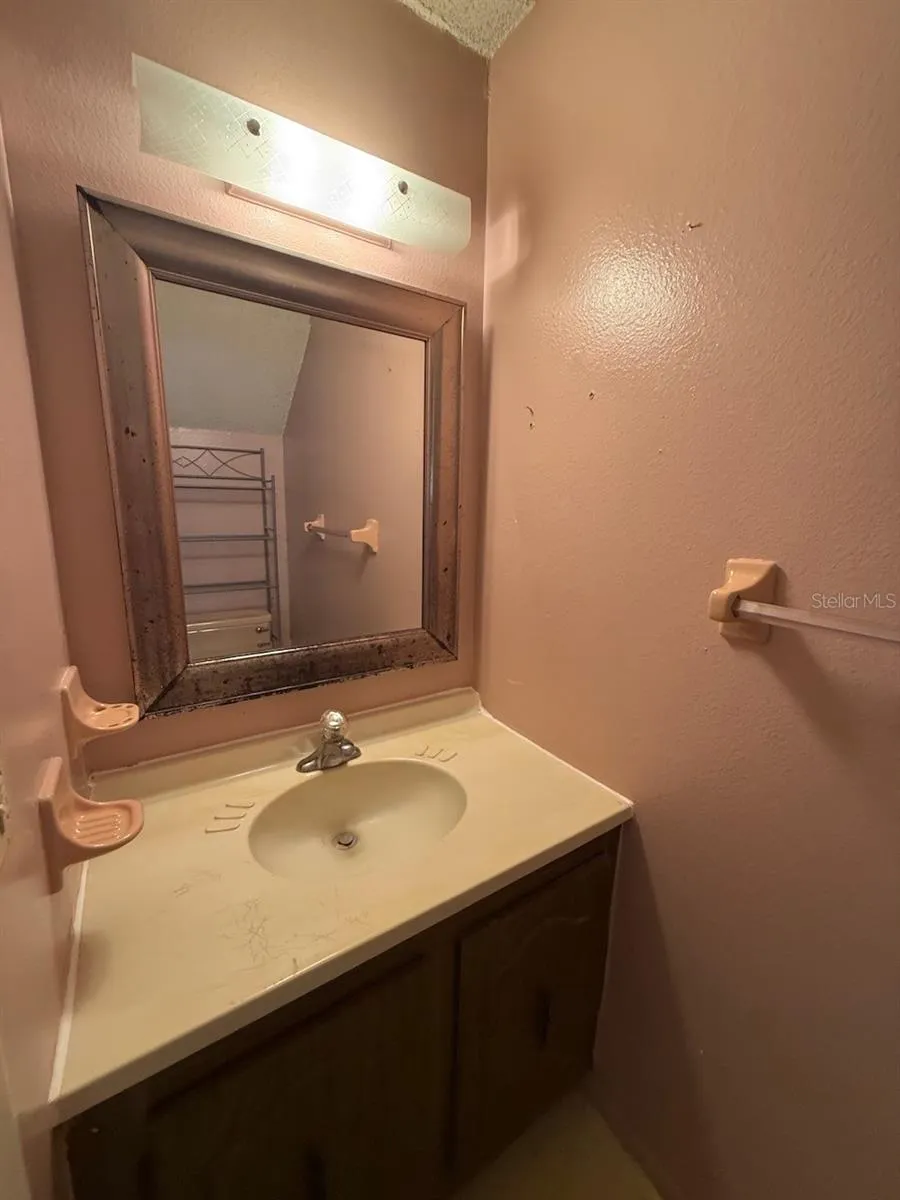 895 PARK LAKE CIRCLE #75 Maitland, FL 32751