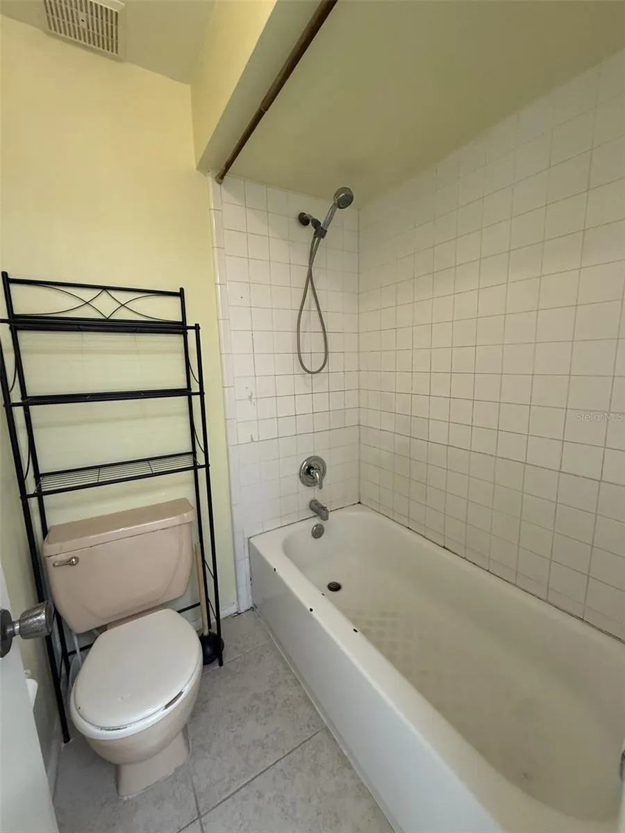 895 PARK LAKE CIRCLE #75 Maitland, FL 32751