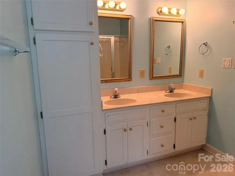 3402 Danial Street Conover, NC 28613