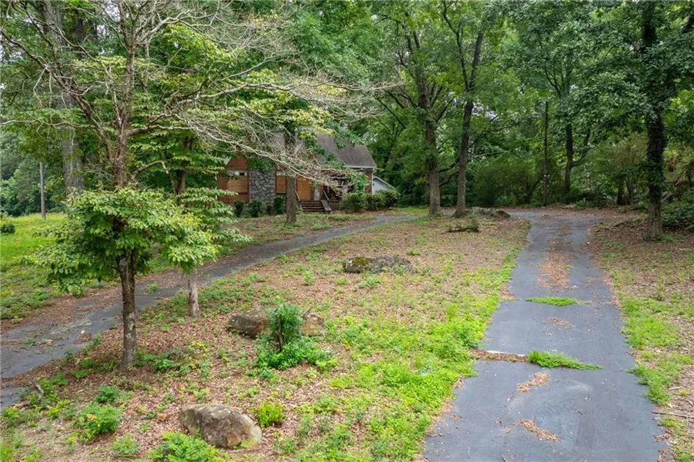 6127 Roosevelt Highway Union City, GA 30291