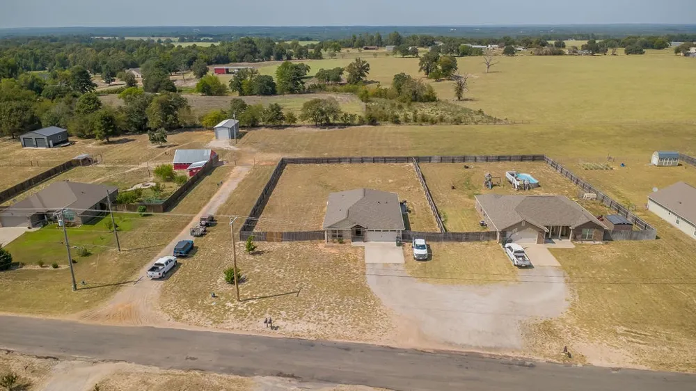 14308 CR 452 Lindale, TX 75771