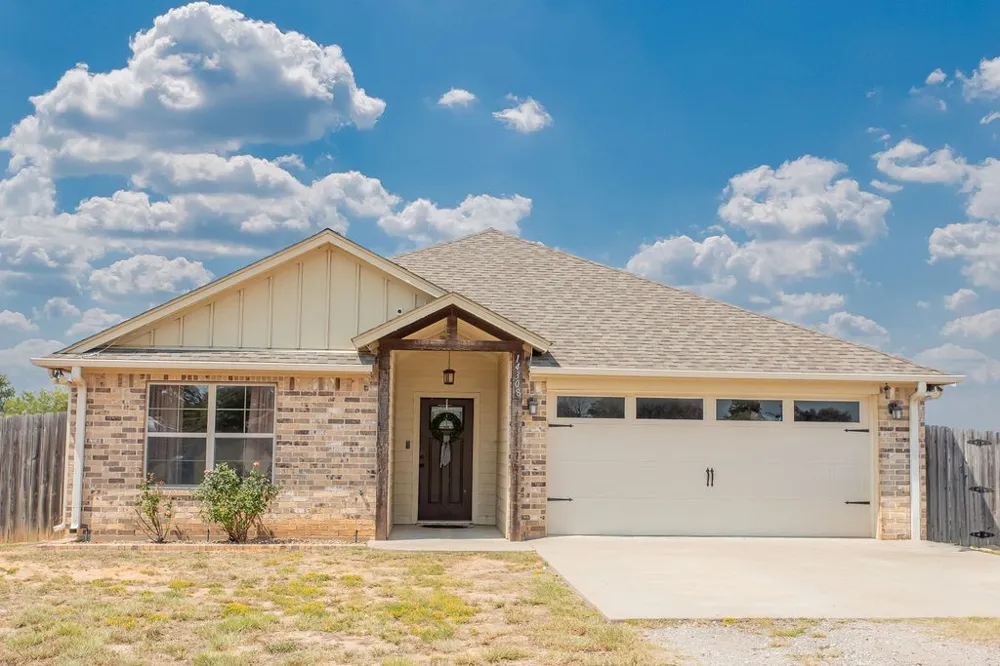 14308 CR 452 Lindale, TX 75771