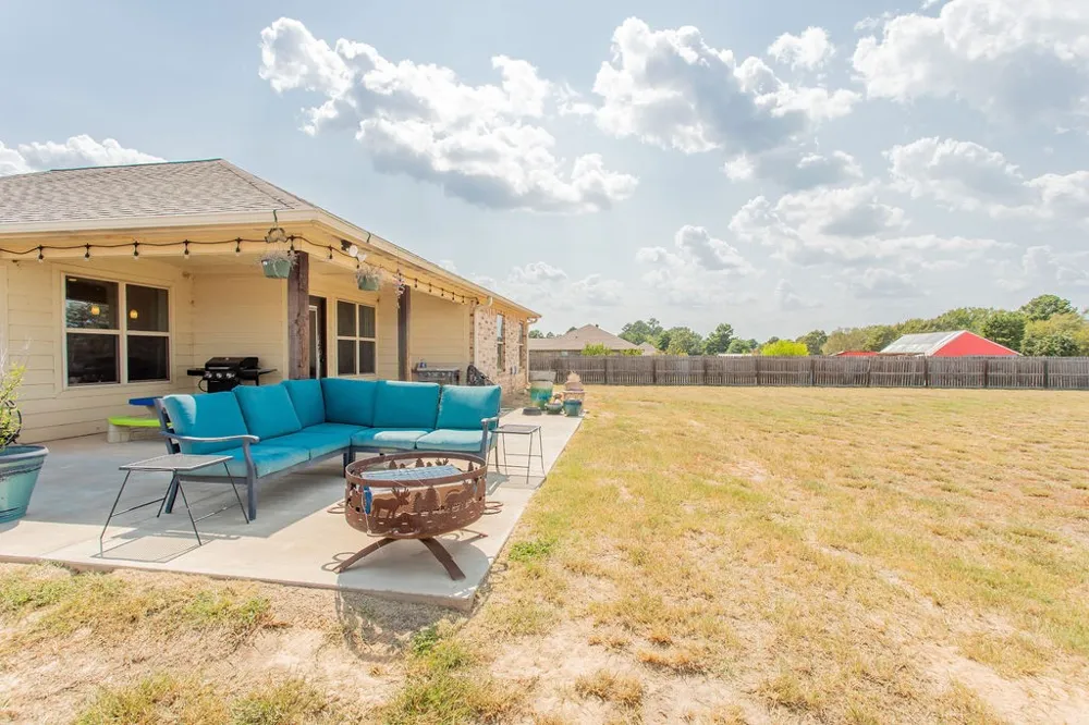 14308 CR 452 Lindale, TX 75771