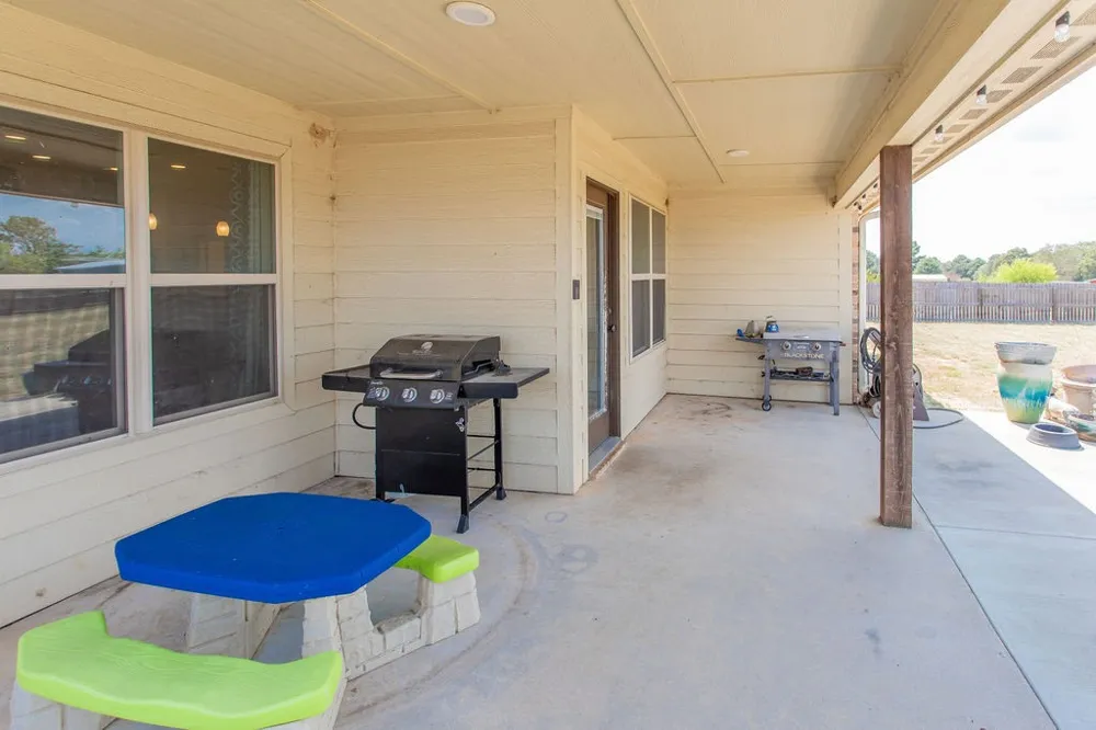 14308 CR 452 Lindale, TX 75771