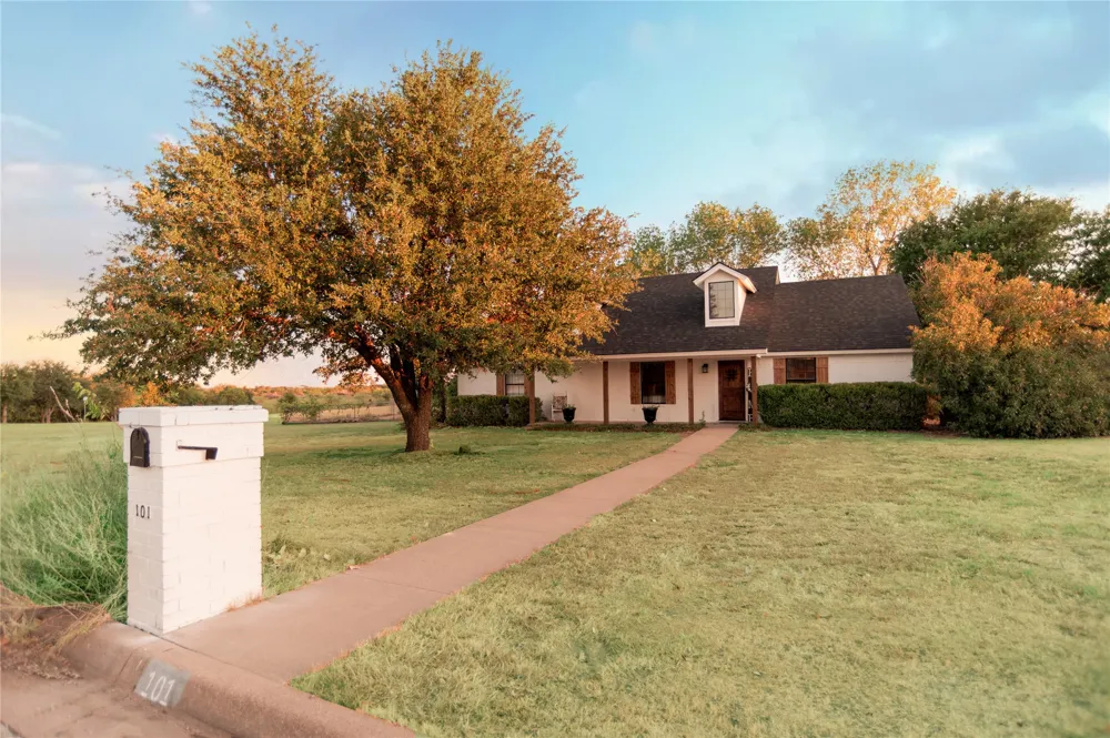 101 Scenic Drive Dublin, TX 76446