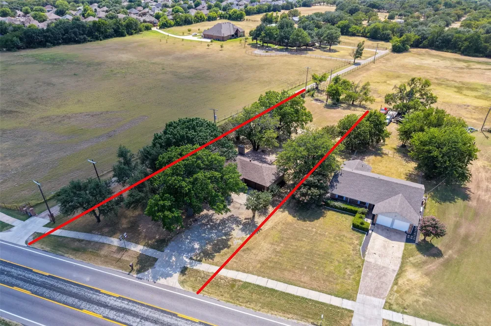532 S Fm 1187 Aledo, TX 76008