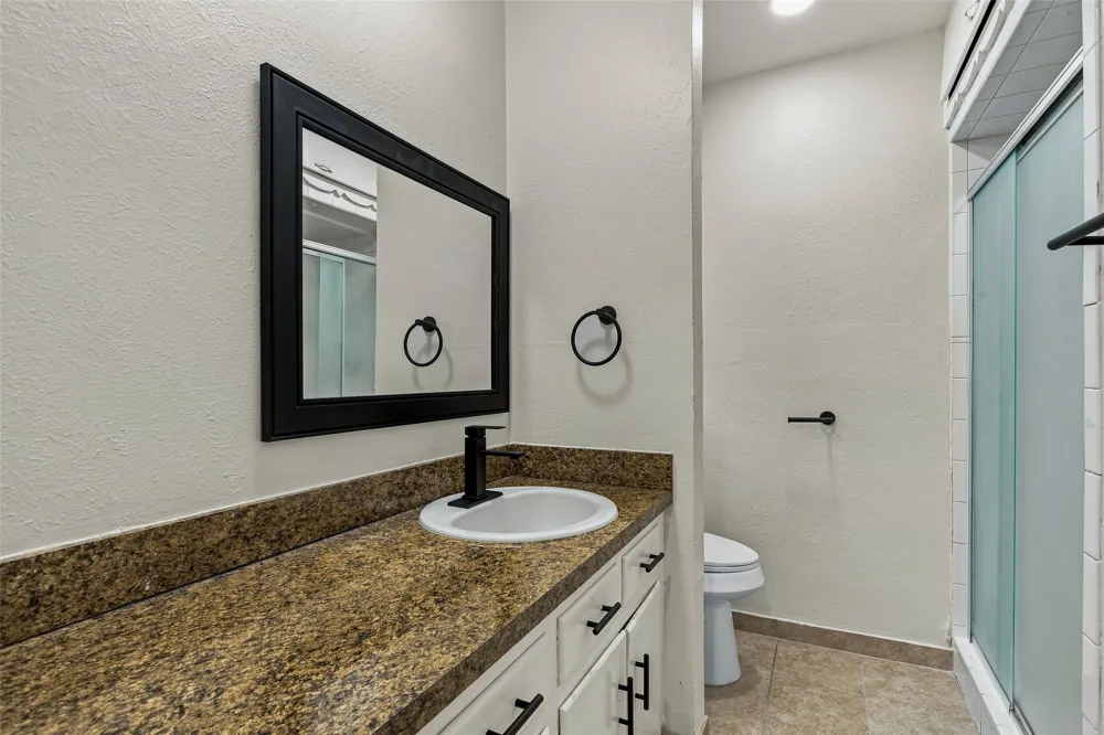 532 S Fm 1187 Aledo, TX 76008