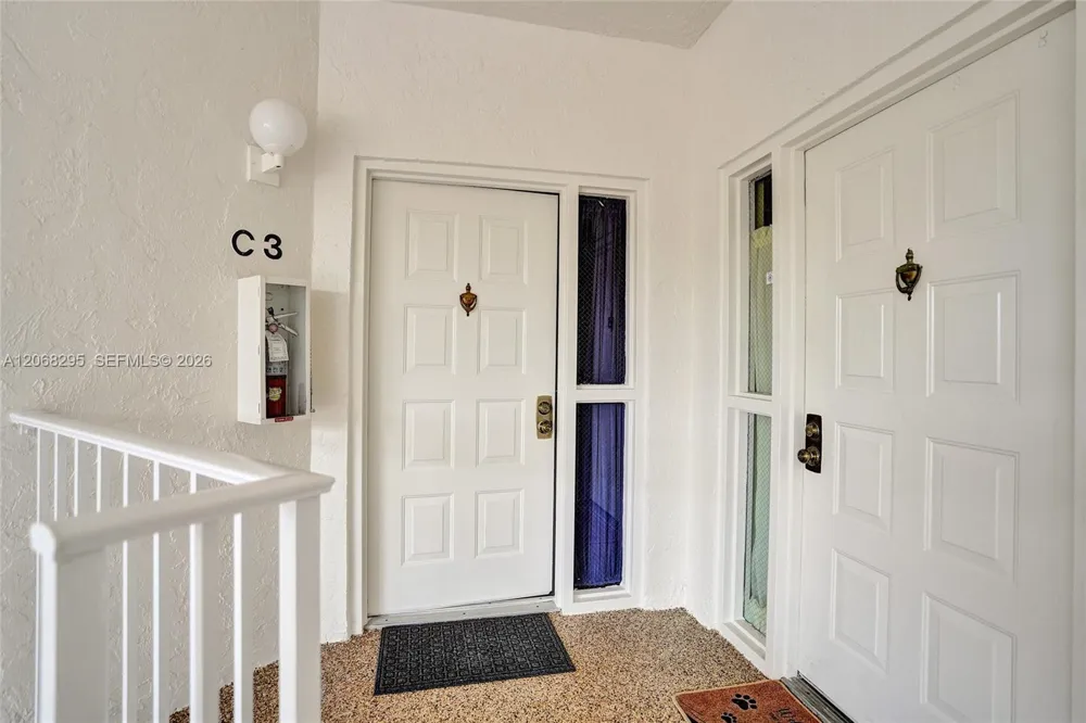 102 Half Moon Cir #C3 Hypoluxo, FL 33462