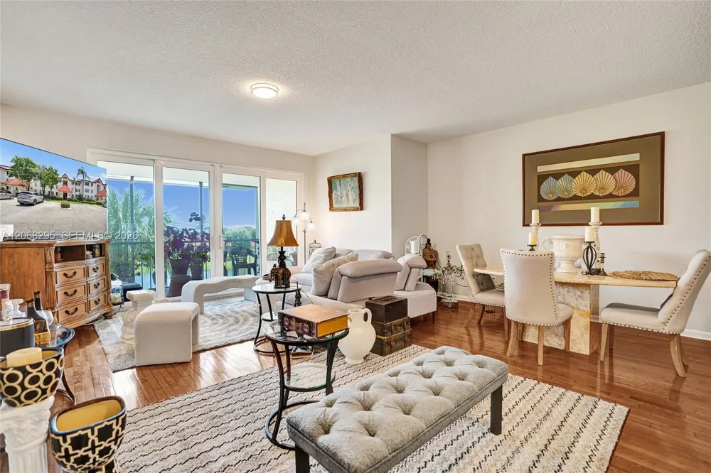 102 Half Moon Cir #C3 Hypoluxo, FL 33462
