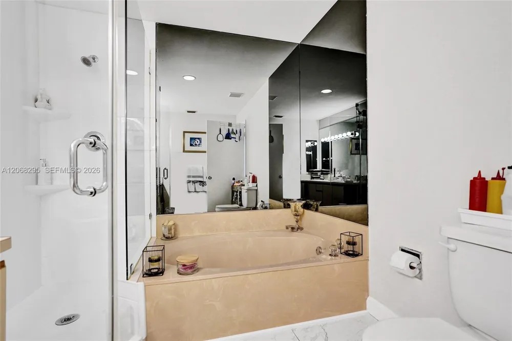 102 Half Moon Cir #C3 Hypoluxo, FL 33462