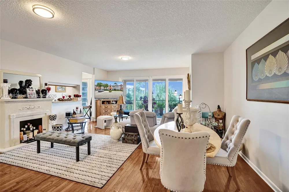 102 Half Moon Cir #C3 Hypoluxo, FL 33462