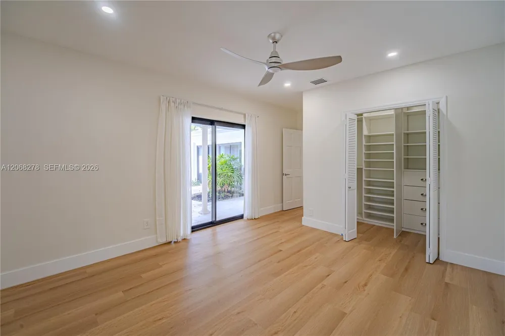 1825 Alamanda Dr North Miami, FL 33181