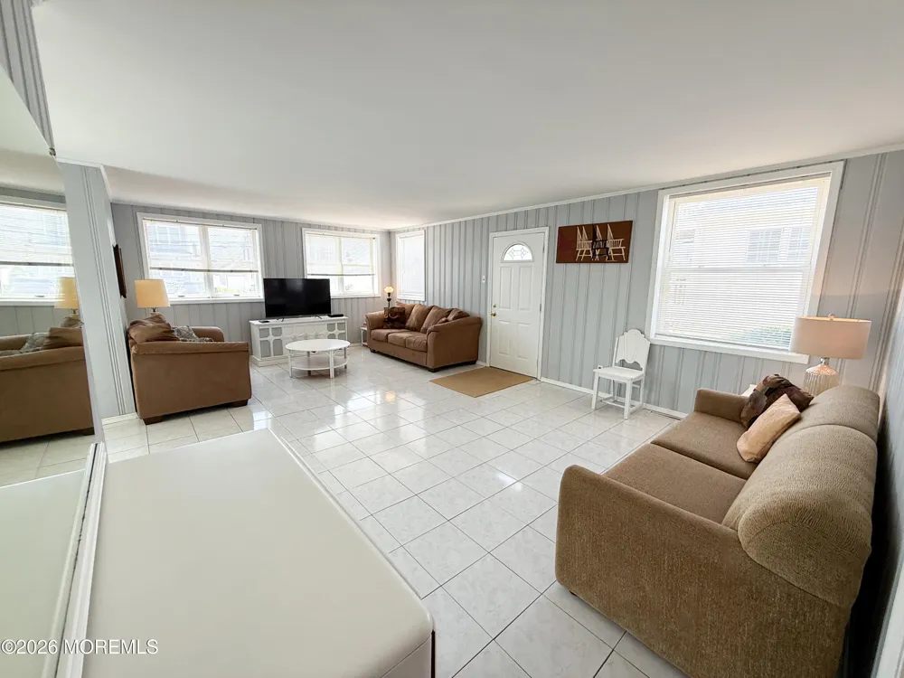 15 Philadelphia Avenue #Lower Front Lavallette, NJ 08735