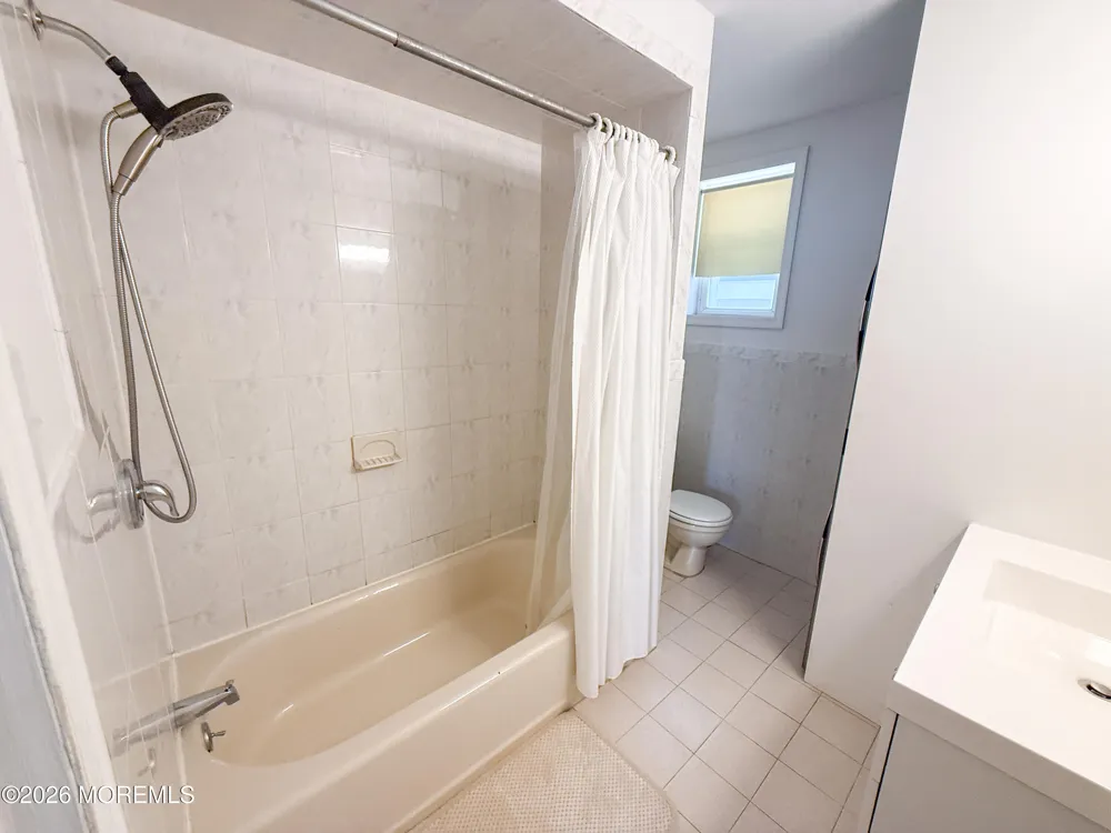 15 Philadelphia Avenue #Lower Front Lavallette, NJ 08735
