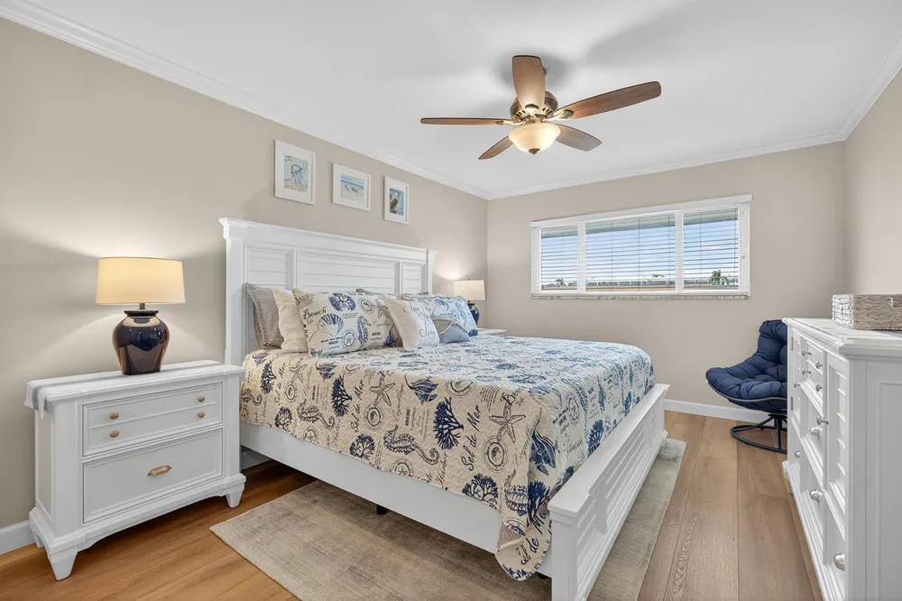 110 SHORE COURT #301 North Palm Beach, FL 33408