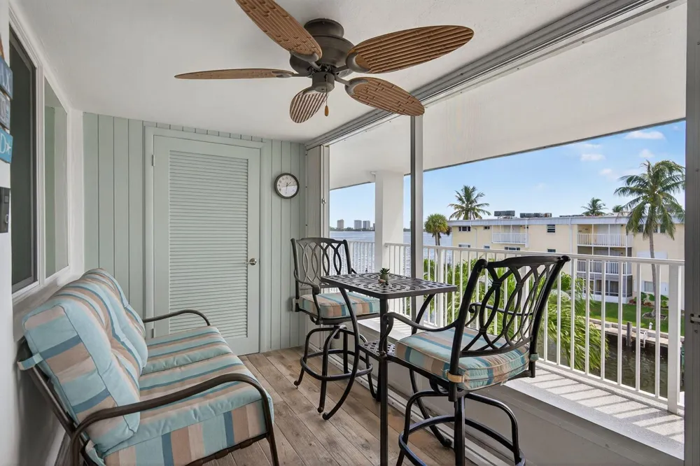 110 SHORE COURT #301 North Palm Beach, FL 33408