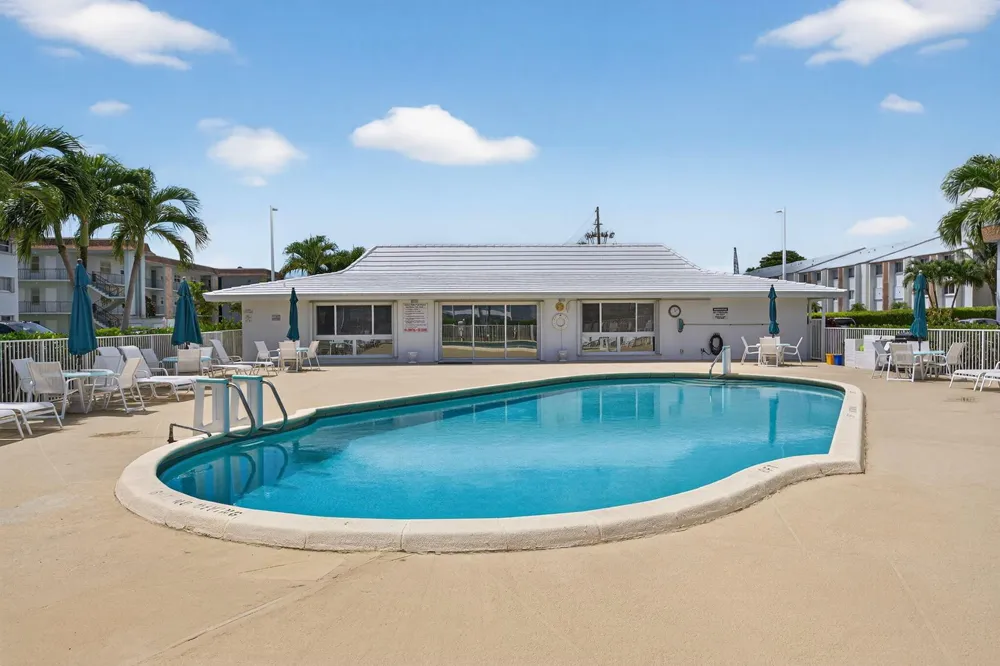 110 SHORE COURT #301 North Palm Beach, FL 33408