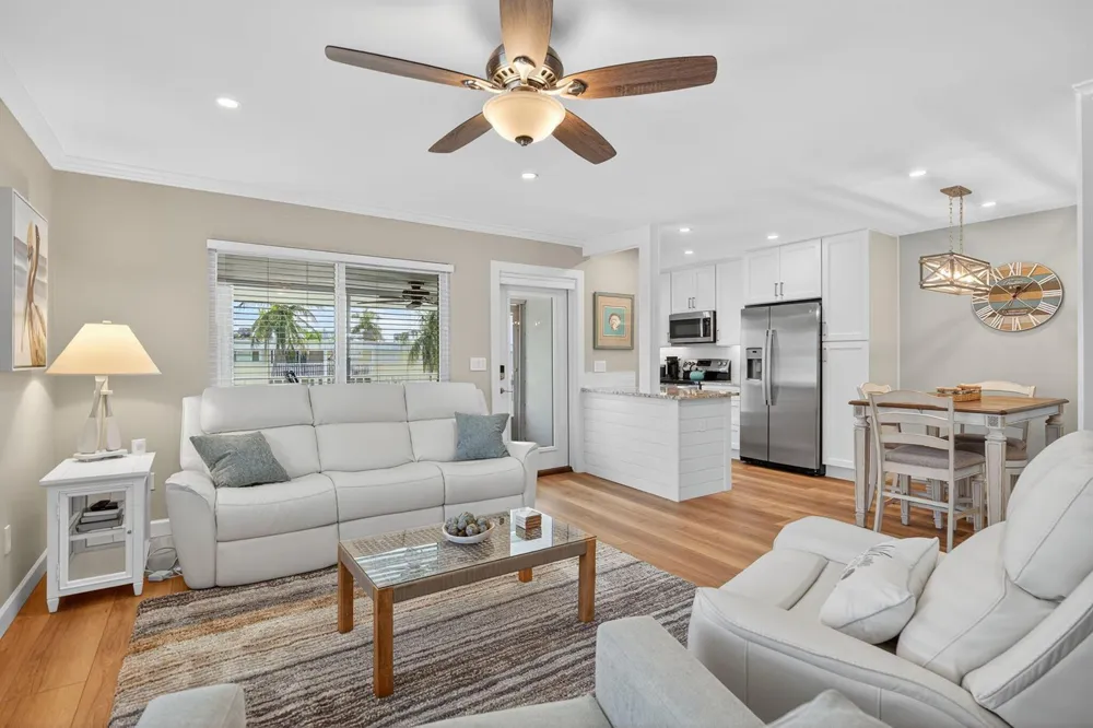 110 SHORE COURT #301 North Palm Beach, FL 33408