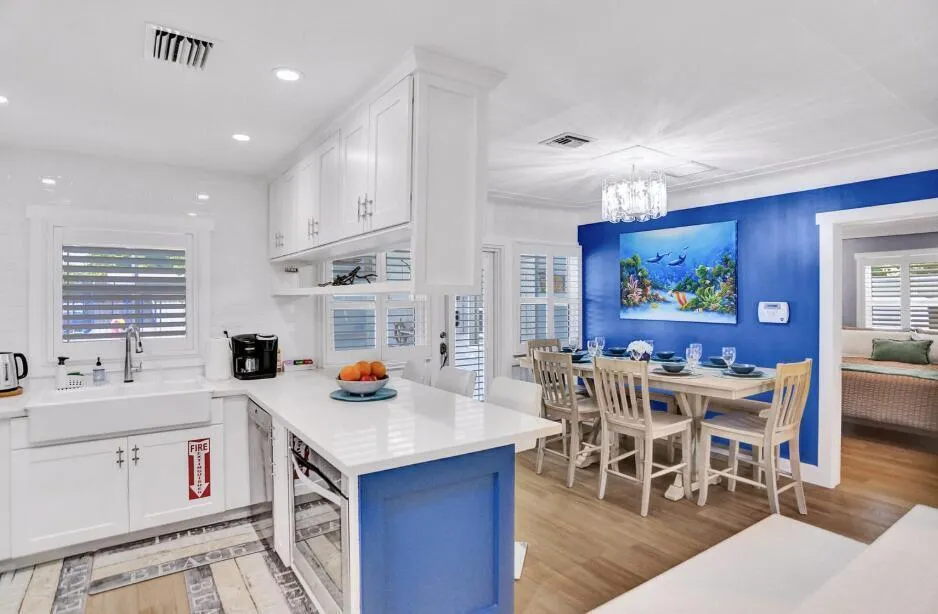 42 SW 12TH STREET Dania Beach, FL 33004