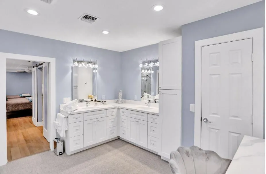 42 SW 12TH STREET Dania Beach, FL 33004