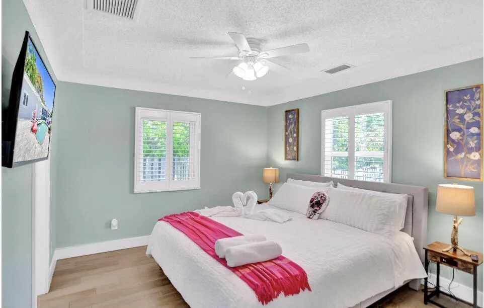 42 SW 12TH STREET Dania Beach, FL 33004