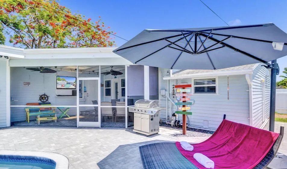 42 SW 12TH STREET Dania Beach, FL 33004
