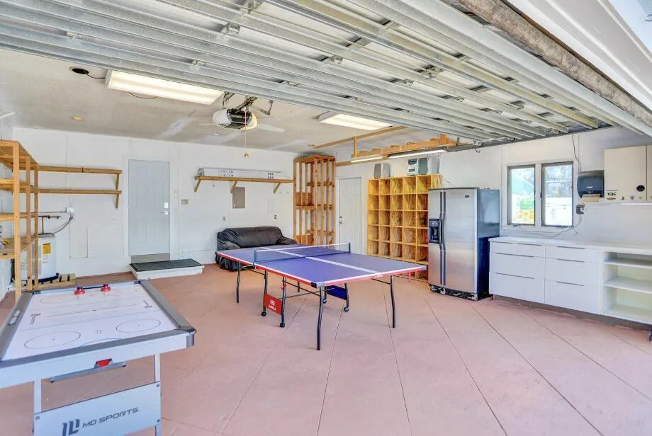 42 SW 12TH STREET Dania Beach, FL 33004