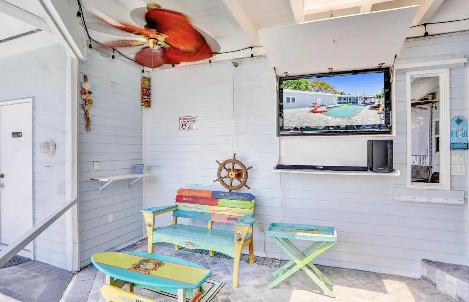 42 SW 12TH STREET Dania Beach, FL 33004