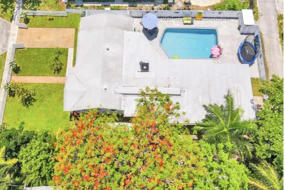 42 SW 12TH STREET Dania Beach, FL 33004